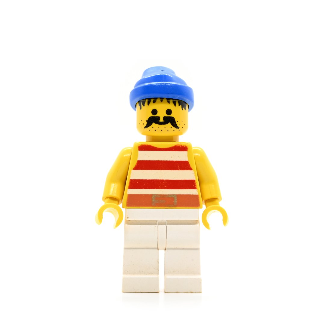 Pirate - | Lego Minifigures | lego.minifigures.world