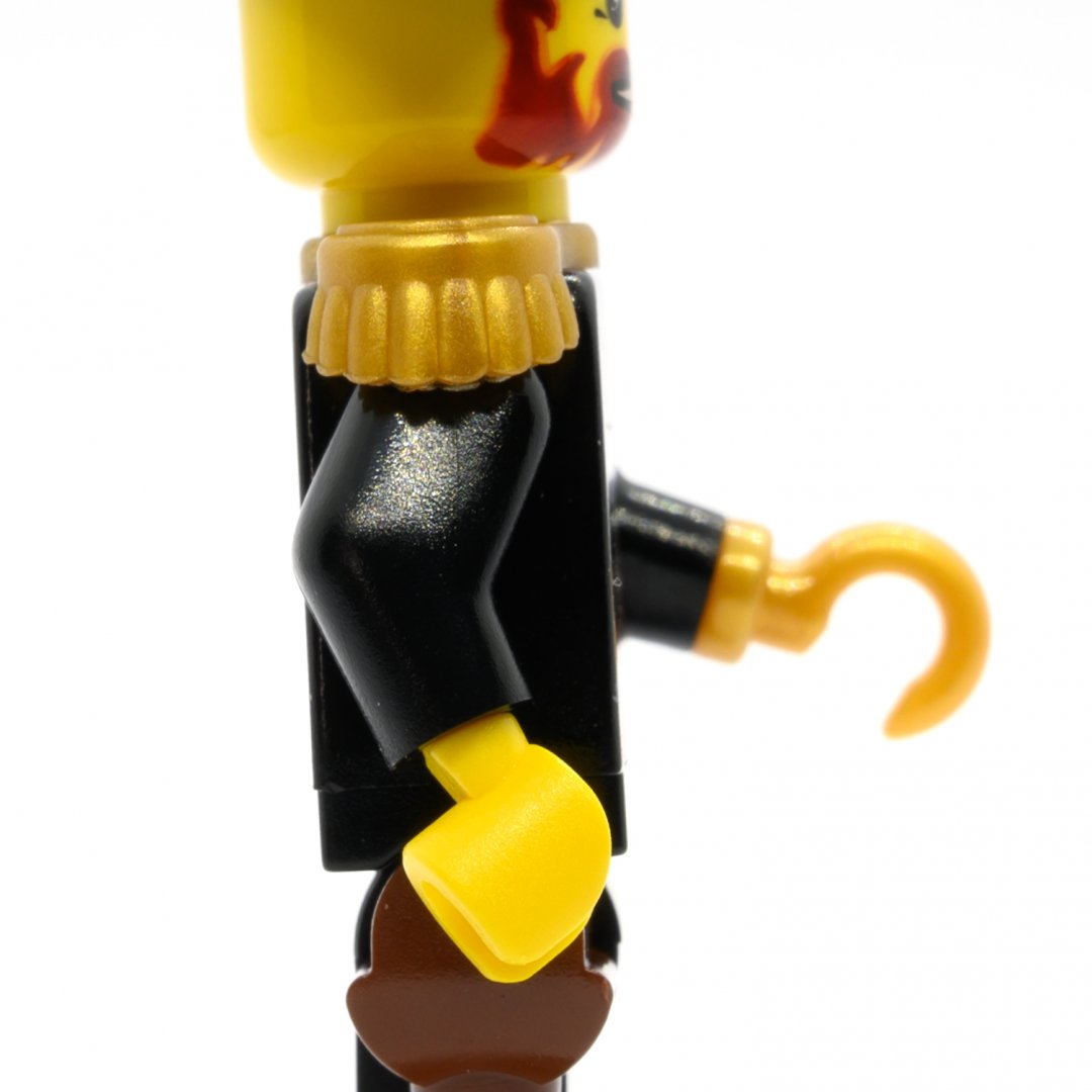 Captain Brickbeard Captain Brickbeard - | Lego Minifigures | lego.minifigures.world